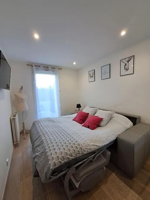 Apartment Appartement Cosy A Creteil. France
